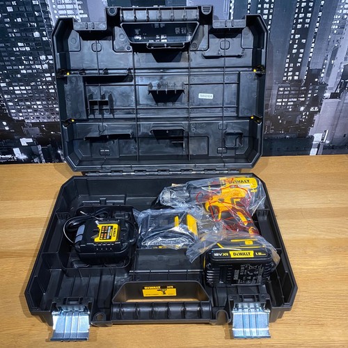 Dewalt hammer drill 18v - hammer,