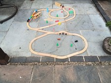 Wooden Train Set with Magnetic