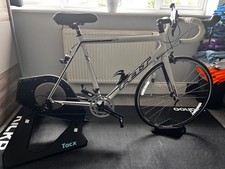 FELT aluminium F 95 road bike. Polar white. 58 cms. Only used a few times indoor