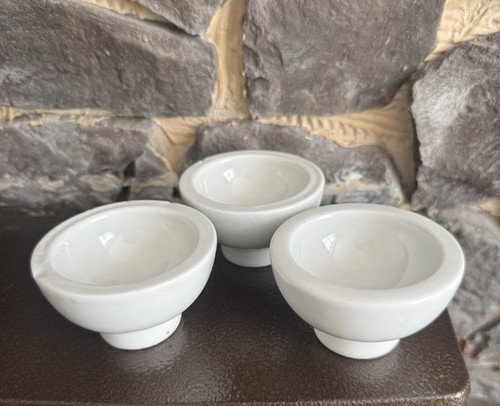 Set white ceramic egg - of,