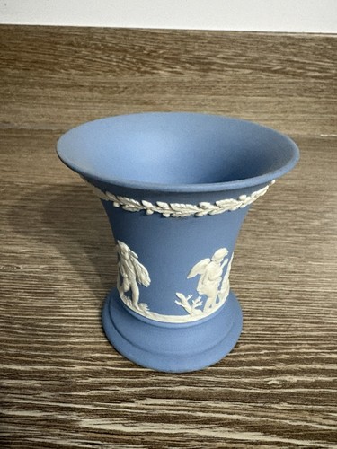 Wedgwood jasperware blue small - blue,