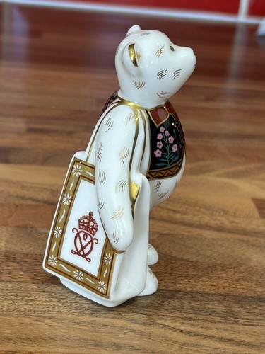 Royal crown derby miniature - derby,