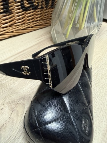 Genuine chanel women - chanel, women’s