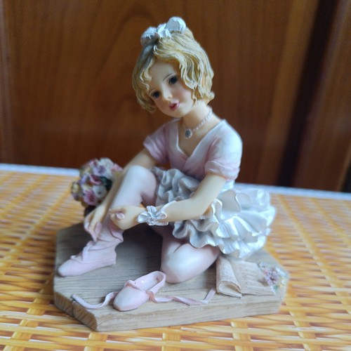 Leonardo collection figurine - leonardo,