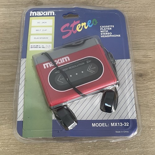 Vintage retro red maxim stereo - red,