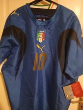*XL* 2005/06 Italy Home Football Shirt #10 Totti (ks)