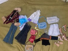 Bratz Clothing Bundle Mixed -