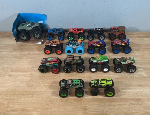 Hot wheels monster jam - hot,