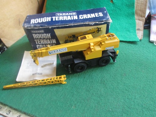 Tadano rough terrain crane - rough, tr