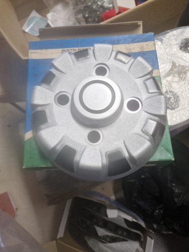 Classic mini hub caps leyland - classic,
