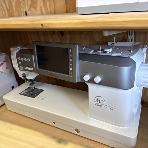Janome continental - continental, m7