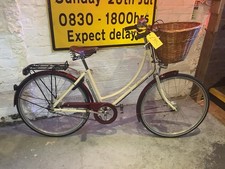 Pashley Britannia Women's Bicycle 17.5 inch Frame, Cream, 26 Inch Wheels