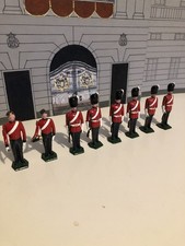 8 TRADITION ROYAL SCOTS GREYS AT ATTENTION