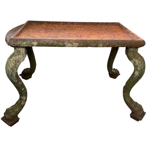 Grand tour cast iron plinth - tour,