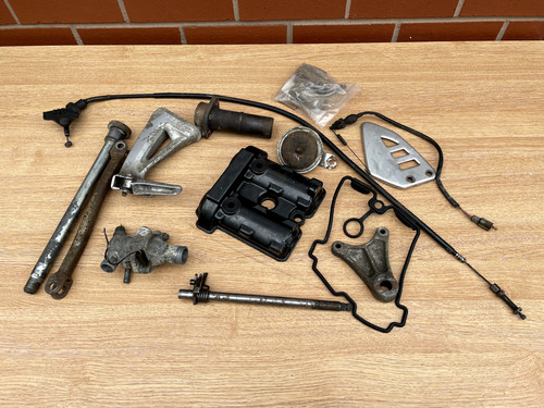 Suzuki 650 2000 job lot - s,