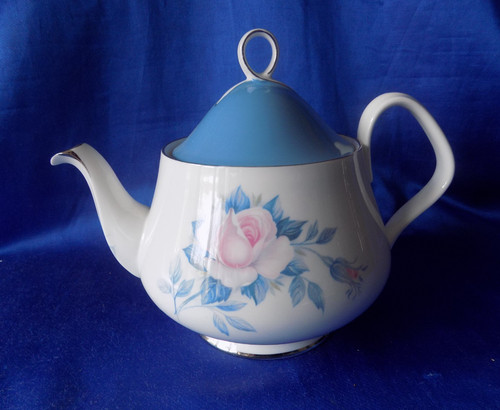 Royal albert sorrento - sorrento, teapot