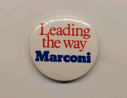 Vintage badge leading the - leading,