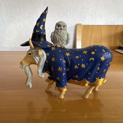 Cow parade moolin the wizard - cow,