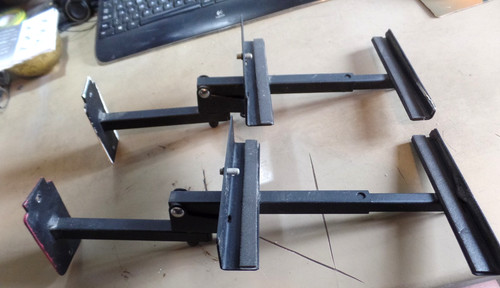 Adjustable speaker wall