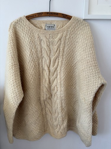 Yeti hand knitted aran 100 - hand,