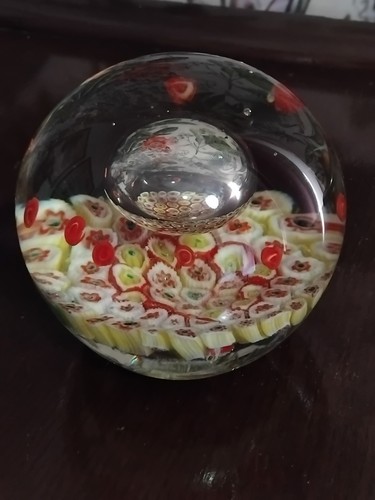 Large paperweight with - , central