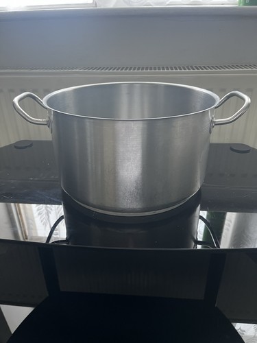 Vogue stainless steel stockpot - vogue,
