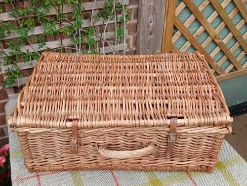 Vintage wicker picnic - wicker,