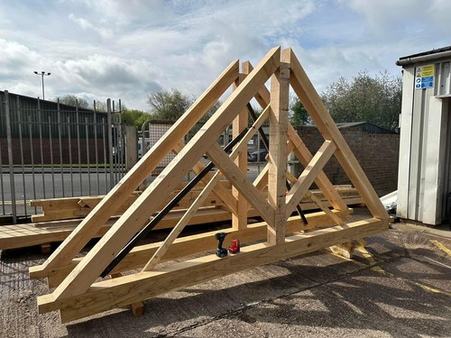 Oak roof trusses - oak,