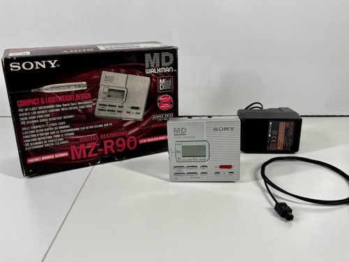 Boxed sony r90 - mz-r90, portable