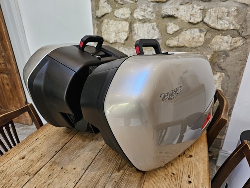 Triumph sprint panniers - triumph, gt