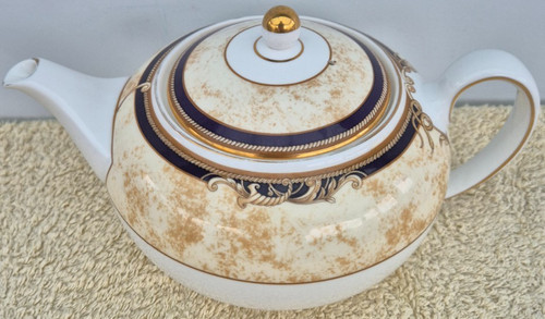 Wedgwood cornucopia teapot - wedgwood,
