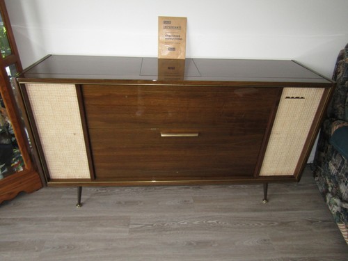 Saba tube radio console - radio,