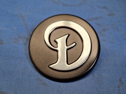 Daimler hub cap badge fits - cap, d