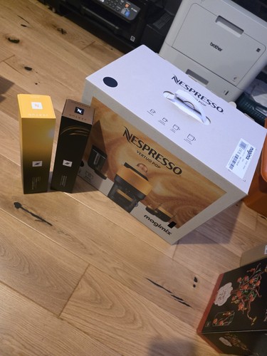 Nespresso magimix vertuo - by,