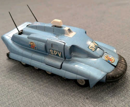 Dinky toys 104 captain scarlet - 104,
