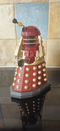 Toy red gold dalek for - dalek,