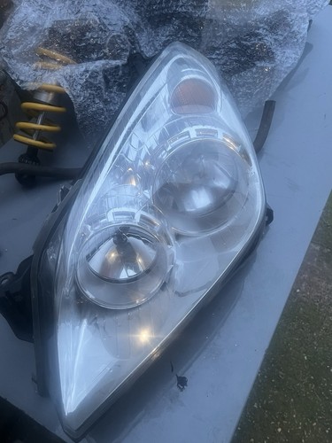 Passenger headlight good - , used