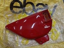 Suzuki GT125 GT185 RH Frame Side Cover Red *NOS* Genuine Japan 47111-36001-XXX