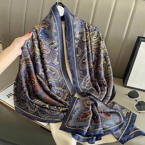 Vintage purple paisley design - purple,