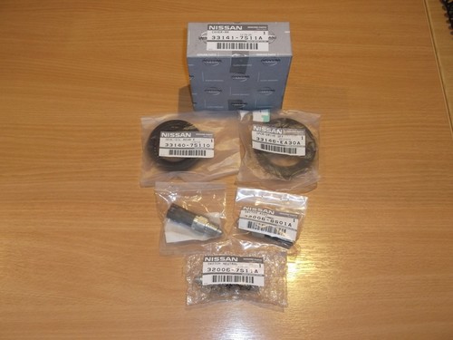 New genuine nissan navara - new,