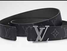 Louis Vuitton Men's Lv Initiales Belt Black. Size 115/46