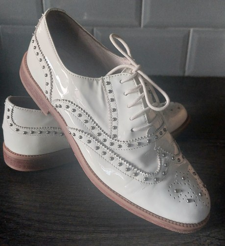 Russel and bromley white - russel,