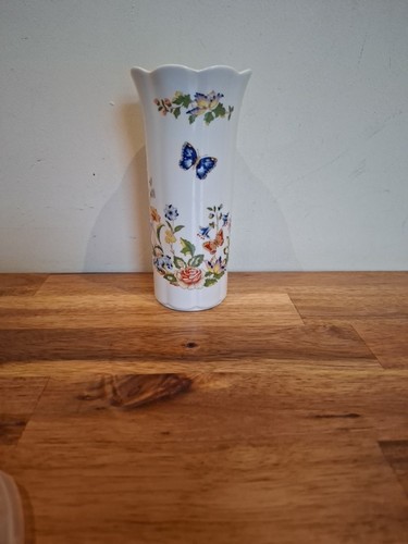 Aynsley small vase cottage - small,