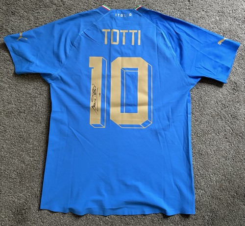 Francesco totti signed - totti,