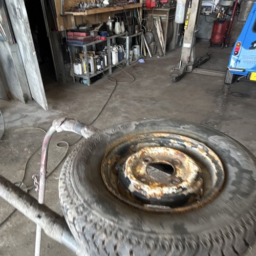 Classic mini riveted wheel - riveted,