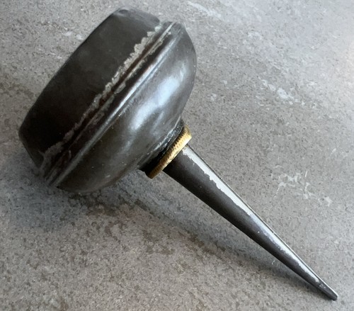 Antique vintage thumb click - /,