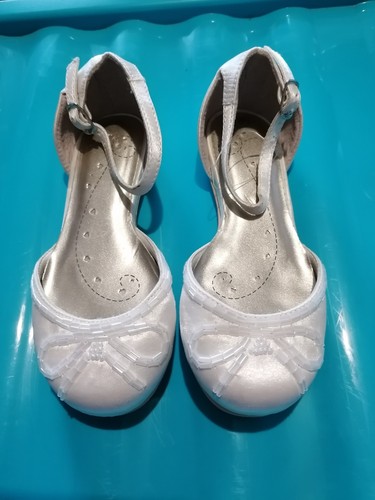 Young girls ivory - size, 8