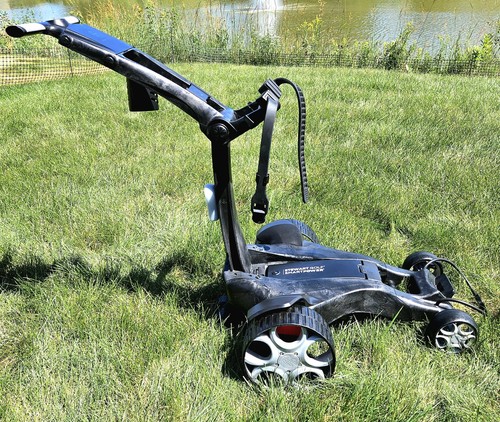 Stewart golf follow - stewart,