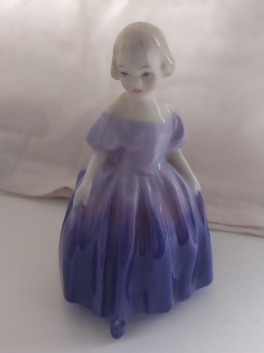 Royal doulton figurine marie - royal,