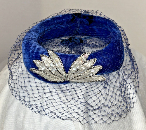 Vintage royal blue velvet - royal,